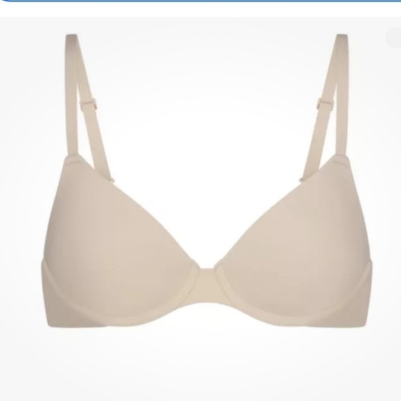 NWT Skims Fits Everybody Underwire Bra
